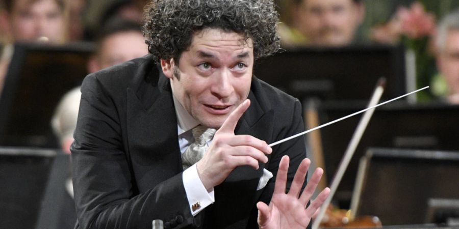Dirigent Gustavo Dudamel und die Wiener Philharmoniker beim Neujahrskonzert 2017 in Wien. (Archivbild)