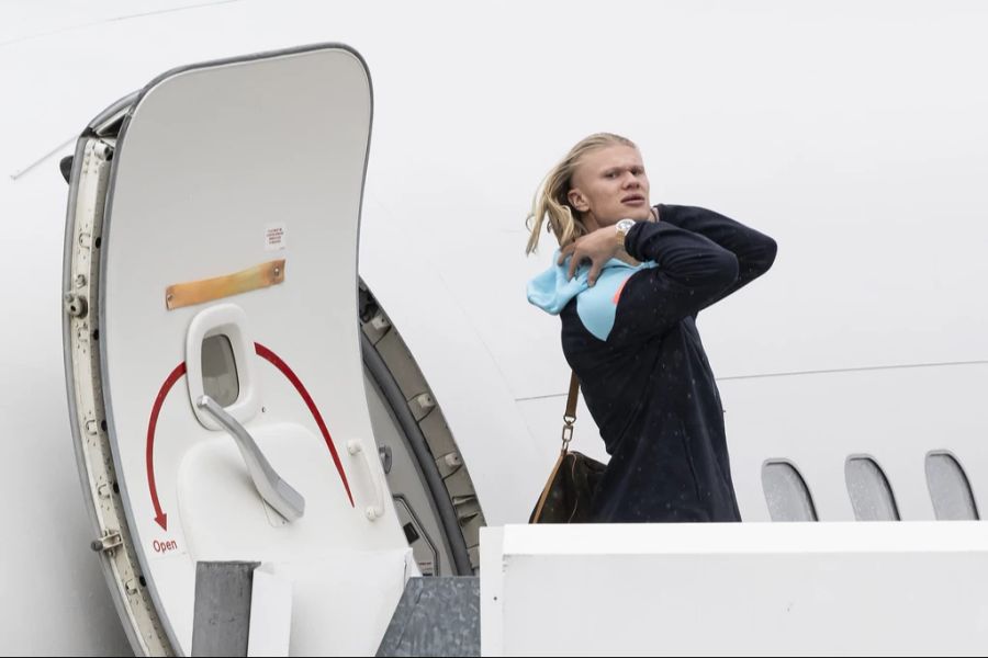 Die Citizens um Superstar Erling Haaland sind am Dienstag in Bern gelandet.