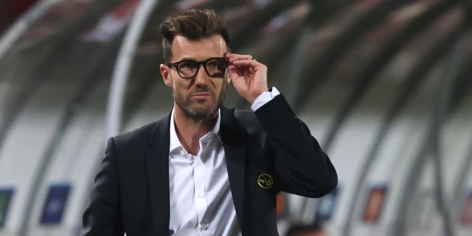 Raphael Wicky, Trainer von YB, beim Spiel gegen Roter Stern Belgrad in der Champions League. YB Raphael Wicky Belgrad