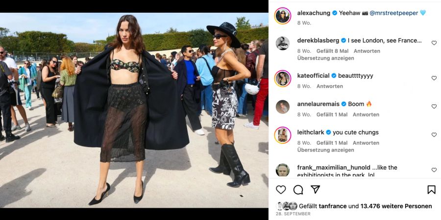 Instagram Post von Stilikone Alexa Chung in transparenten Kleid mit Mantel offen auf der Strasse zur Fashion Week.