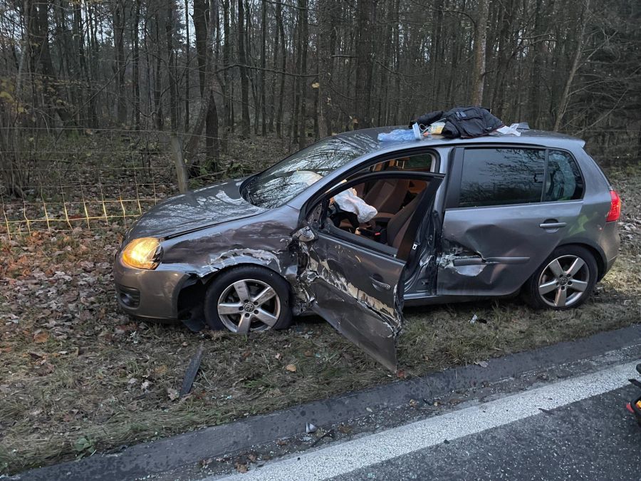 Zwei Personen wurden ins Spital gebracht.