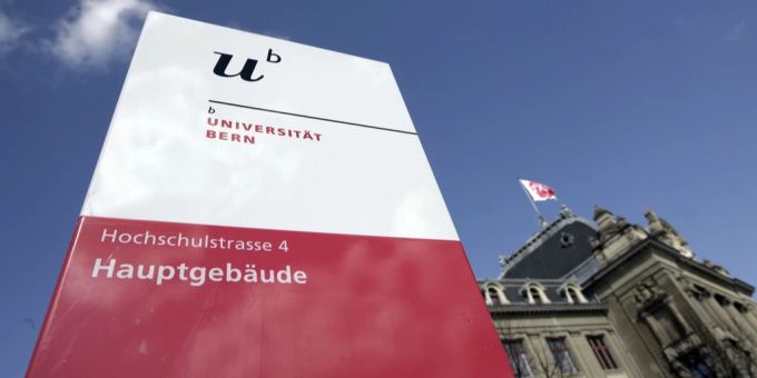 Das Hauptgebäude der Uni Bern. uni bern