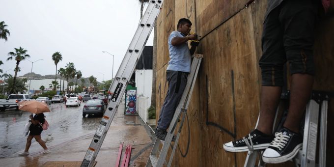 Hurrikan-Stufe 1 - «Tammy» trifft auf Karibikinsel Barbuda auf Land