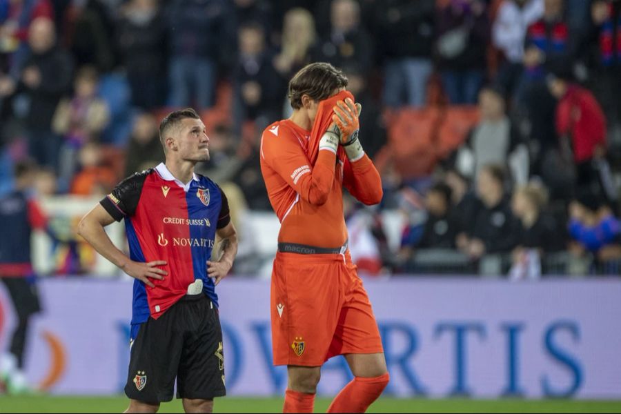 Lange Gesichter beim FC Basel nach der erneuten Niederlage.