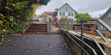 Handlauf an Fussweg