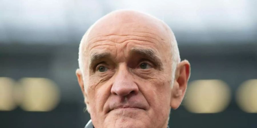 Plädiert für eine Gehaltsobergrenze im Profi-Fussball: 96-Mehrheitsgesellschafter Martin Kind. Foto: Swen Pförtner/dpa
