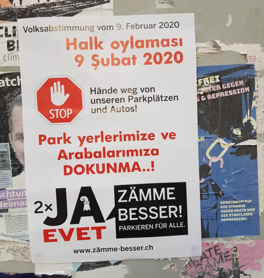 Plakat der Befürworter der Parkplatz-Initiativen in Basel.