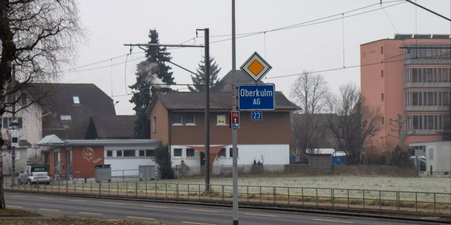 Das Ortschild in Oberkulm.