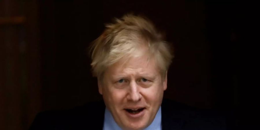 Johnson war am Montag auf die Intensivstation verlegt worden