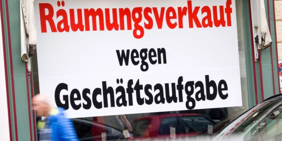 Nach Meinung von Experten droht in den nächsten zehn Jahren ein weiteres grosses Ladensterben. Foto: Peter Kneffel/dpa