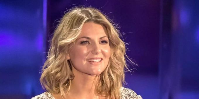 Am Ende fehlte die Zeit: Ella Endlich und ihr Freund haben sich getrennt. the masked singer