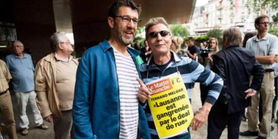 Film-Regisseur Fernand Melgar (links) bei einer Demo gegen Lausannes Drogendealerei.