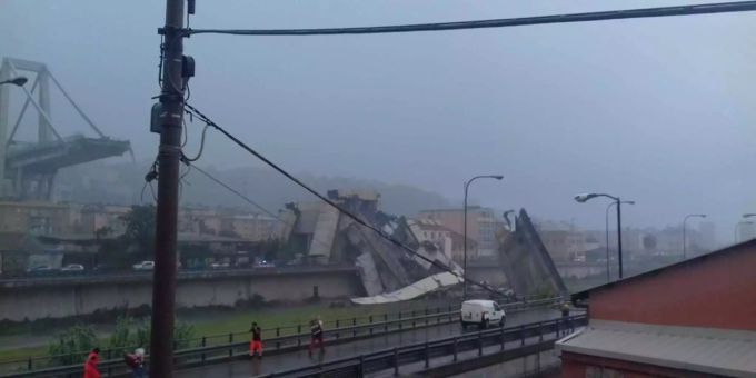 Brücken-Katastrophe - Hoffnung auf Überlebende in Genua schwindet