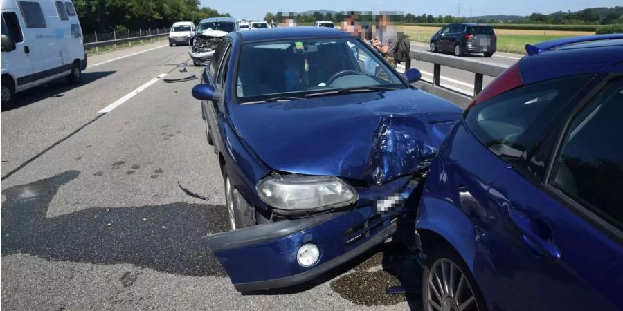 Der Auffahrunfall erreignete sich auf der Autobahn A1 bei Kestenholz SO.