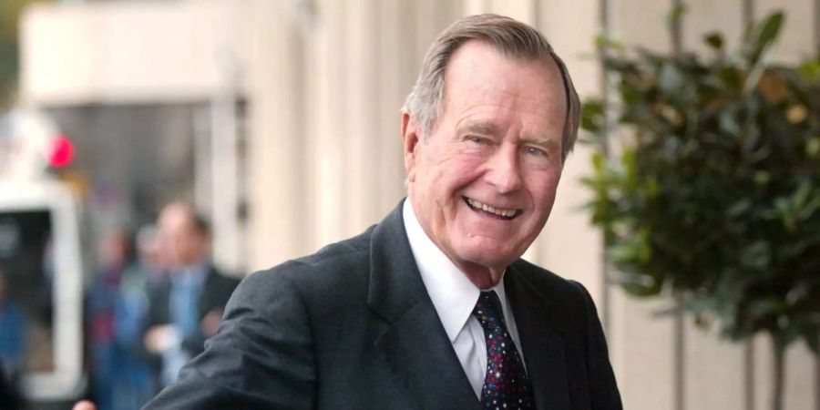 George H.W. Bush ist im Alter von 94 Jahren gestorben.