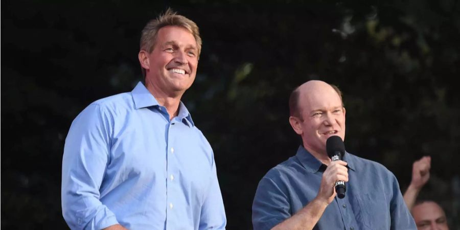 Senator Jeff Flake und Chris Coons auf dem Global Citizen Festival.