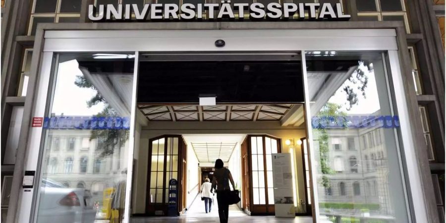 Der Eingang des Universitätsspitals Zürich.