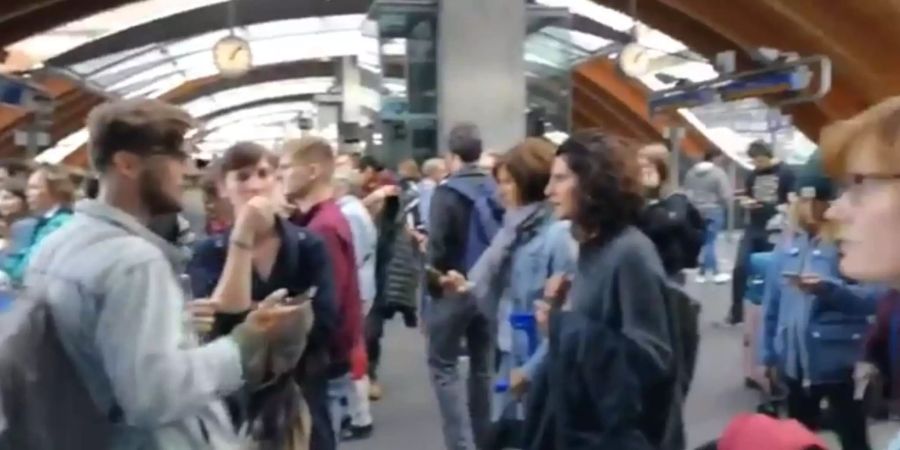 Pendler-Chaos am Bahnhof Bern.