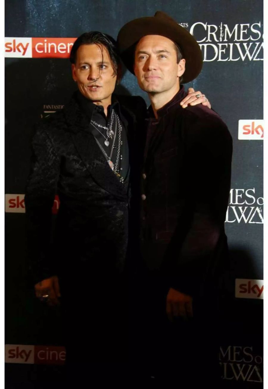 Johnny Depp und Jude Law posieren am 13. November 2018 an der Premiere von «Fantastic Beasts: The Crimes of Grindelwald» in London.