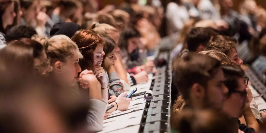 Studenten, die sich Zeit fürs Studium lassen, leben länger.