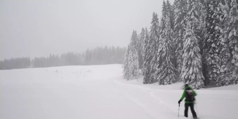 In den Alpen könnte es heute Montag wieder etwas Neuschnee geben.