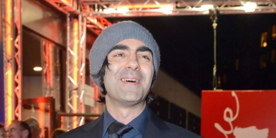 Regisseur Fatih Akin stellt im Berlinale-Wettbewerb seinen neuen Film «Der Goldene Handschuh» vor. Foto: Jens Kalaene