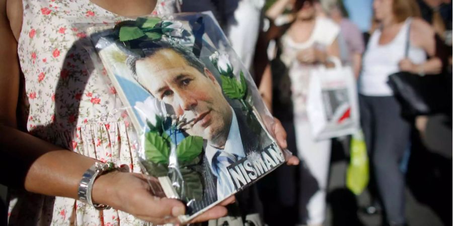 Ein argentinischer Richter geht davon aus, dass Staatsanwalt Alberto Nisman ermordet worden ist.