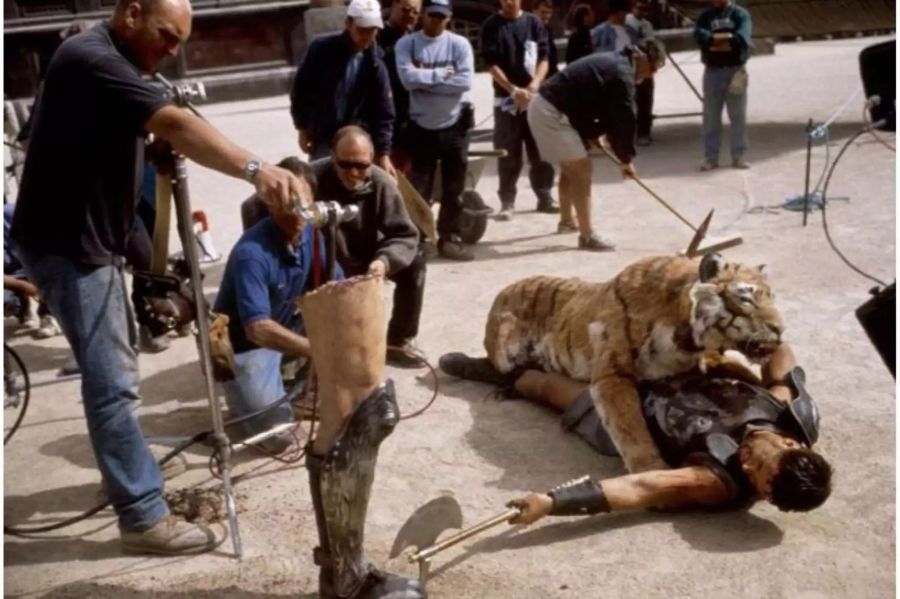 Für den Brustpanzer aus dem Film «Gladiator» wurde 78'000 Euro geboten.