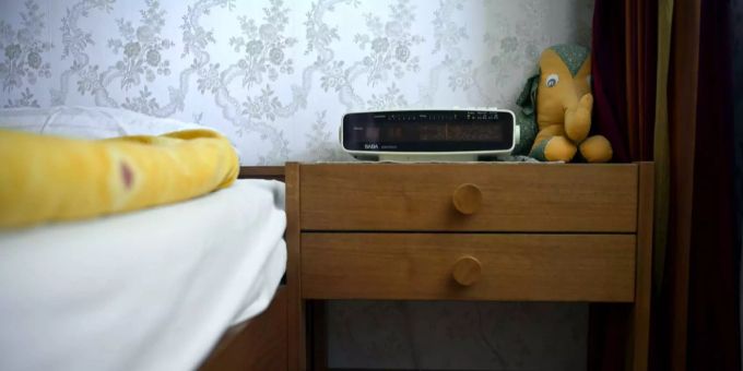 Radiowecker und Backofenuhren gingen mehrere Wochen lang sechs Minuten nach. Radiowecker und Backofenuhren gingen mehrere Wochen lang sechs Minuten nach.