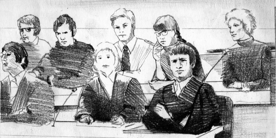 Von Links nach rechts: Jan Carl Raspe, Andreas Baader, Polizist, Ulrike Meinhof und Gudrun Ensslin.