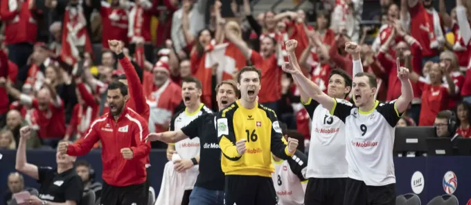 Handball Em Schweiz Besiegt Polen Klar Mit 31 24