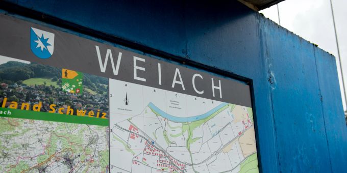 Gemeinde Weiach ZH. - Bezirk Dielsdorf Gemeinde Weiach ZH. - Bezirk Dielsdorf