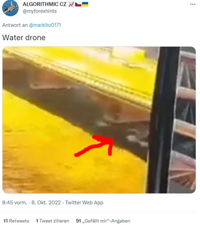 Auf Twitter kursieren Bilder, die bezeugen wollen, dass im Ukraine-Krieg eine Unterwasserbombe hinter dem Anschlag steht. Ukraine