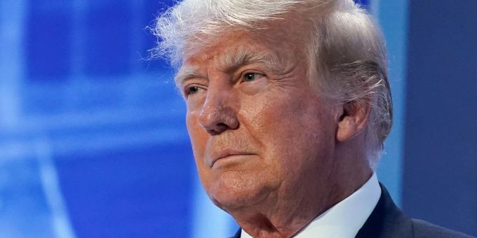 Ex-US-Präsident Donald Trump wurde im US-Bundesstaat Georgia angeklagt. trump