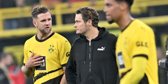 Coach Edin Terzic und Neuzugang Niclas Füllkrug frustriet nach einem 2:2 des BVB gegen den 1. FC Heidenheim. BVB