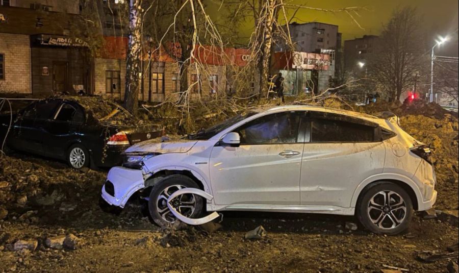 Nun werden Privatautos von russischen Soldaten als Armee-Transportmittel benutzt. (Symbolbild)