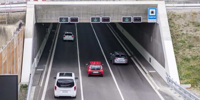 Gubrist-Tunnel In Beide Richtungen Gesperrt