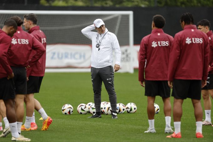 Nati-Trainer Murat Yakin wird sein Kader noch einmal kürzen müssen. Murat Yakin EM 2024
