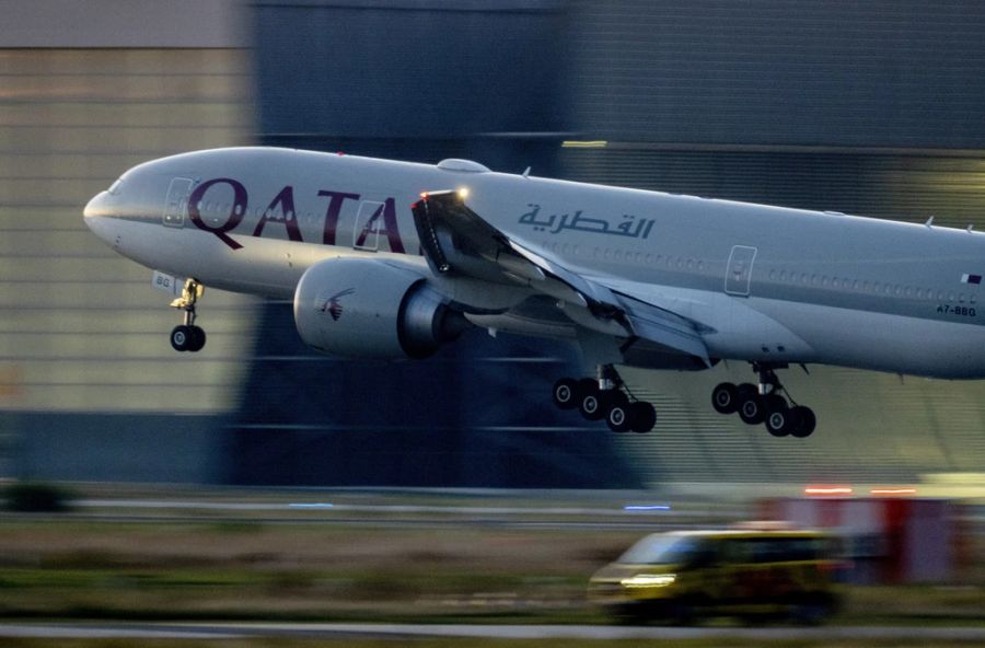 Auch ein Flug der Qatar Airways geriet auf dem Weg von Doha nach Dublin in heftige Turbulenzen. Mehrere Personen wurden verletzt.