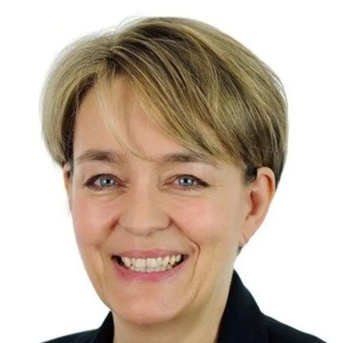 Kommissionspräsidentin Barbara Franzen (FDP) bezeichnete es als: «das Zerschlagen eines Gordischen Knotens». Barbara Franzen