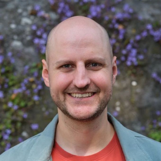 Oliver Daepp ist Geschäftsleiter des Vereins Klimaschutz Schweiz, welcher auch die – später zurückgezogene – Gletscherinitiative lanciert hat. Oliver Daepp Klimaschutz