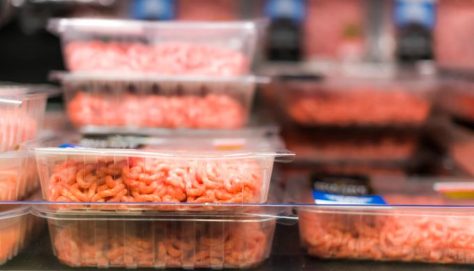 Immer mehr Menschen denken tierfreundlich und entscheiden sich bewusst, kein Fleisch zu essen. Tierschutz