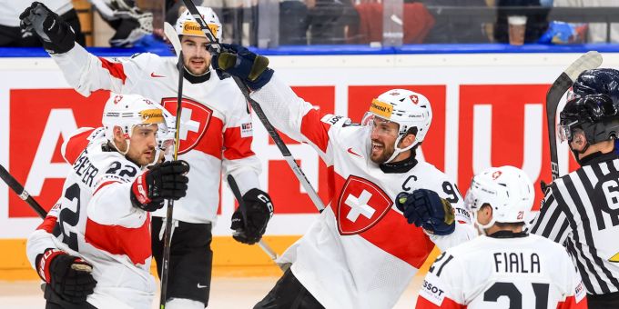 Die Schweiz schlägt Finnland an der Eishockey-WM. Schweiz Finnland Eishockey-WM