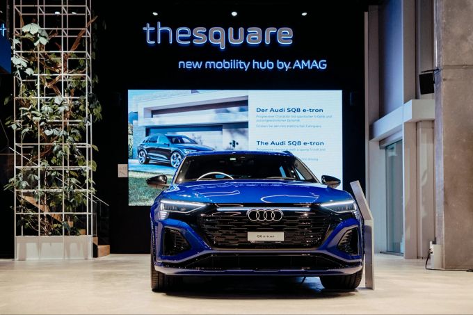 Stets auf dem neuesten Stand: Erleben Sie in the square die aktuellsten Modelle zuerst. the square Audi SQ8