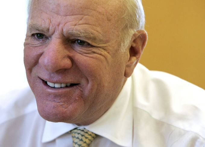Der 83-jährige Unternehmer Barry Diller hat sich kürzlich als schwul geoutet. Trotzdem ist seine Ehe mit Diane von Fürstenberg ein Erfolg. Ehe