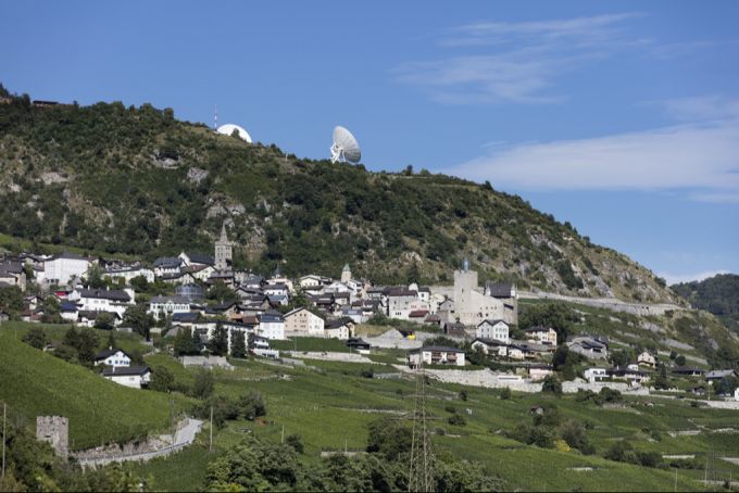 Oberhalb von Leuk sollen 40 neue Starlink-Antennen aufgestellt werden. leuk