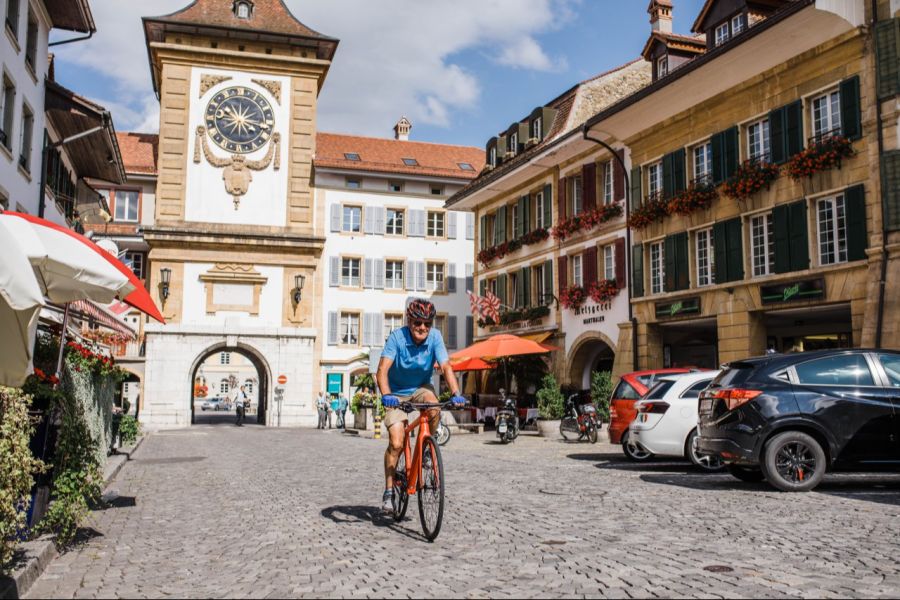 Genussvolle Momente in Murten – erleben Sie lokale Köstlichkeiten und charmante Landschaften.