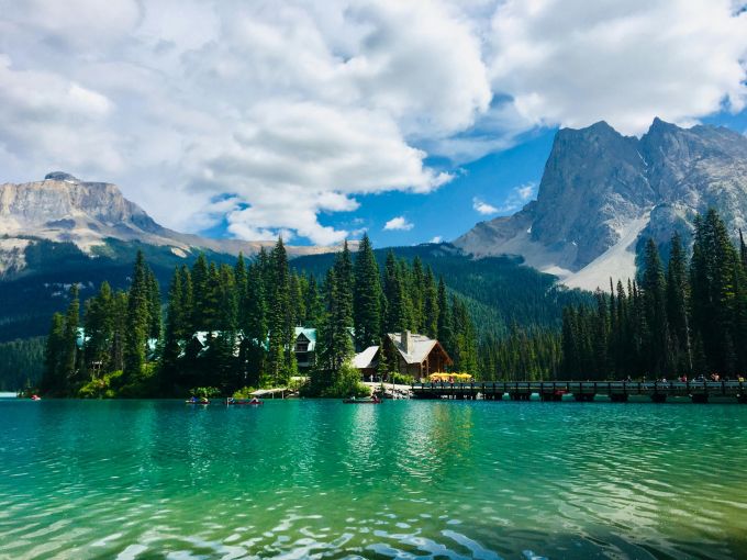 Eine Zelt-Lodge in unberührter Natur am See: Der Traum vieler Schweizer. Lodge
