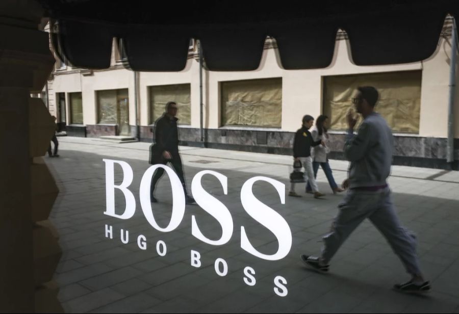 Geschäft von Hugo Boss auf Strasse