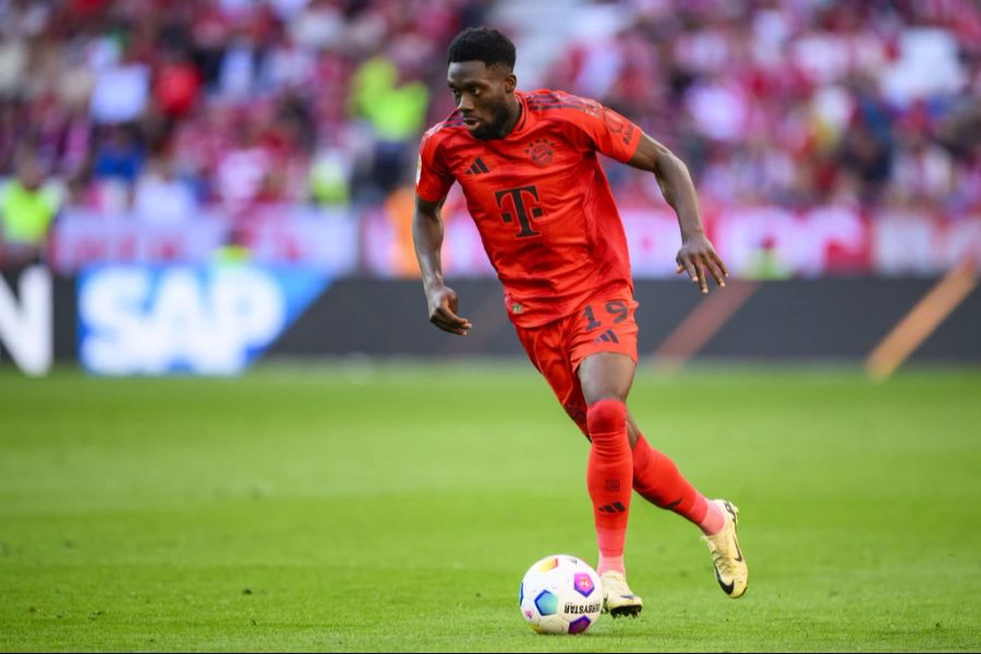 Gleiches gilt für Alphonso Davies, dessen Vertrag im Sommer 2025 ausläuft.